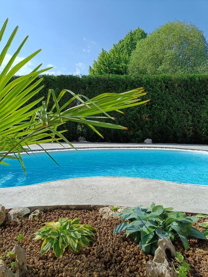 Picnic Room And Pool 卡斯特努沃德加尔达 外观 照片